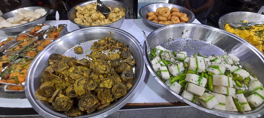 24-Hour Cafes in Ahmedabad
