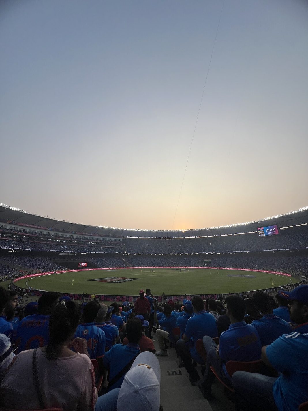 How to Reach Narendra Modi Stadium